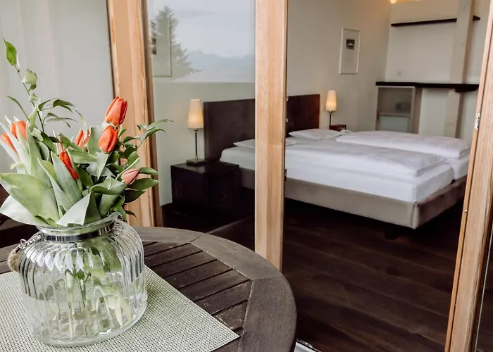Und Hirzinger Hotel