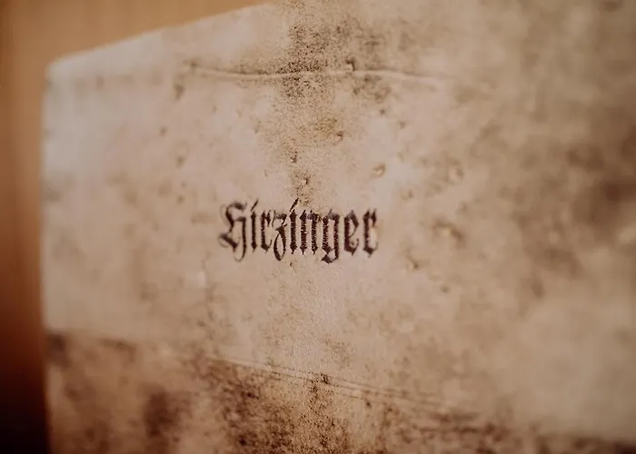 ホテル Hirzinger - Und
